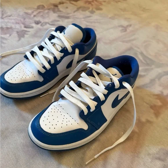 WMNS AIR JORDAN 1 LOW 'MARINA BLUE' - US WOMENS SIZE 8 - Picture 2 of 9